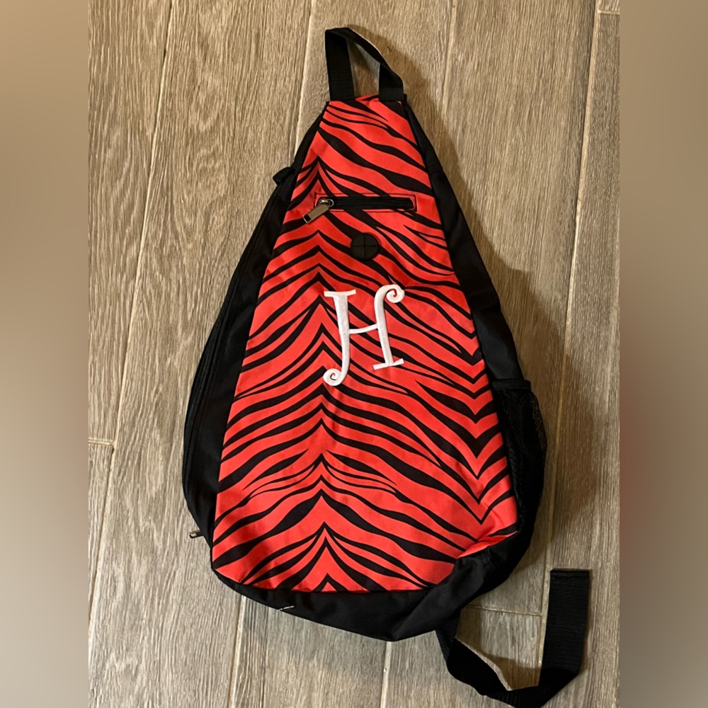 “H” stripped one strap bag